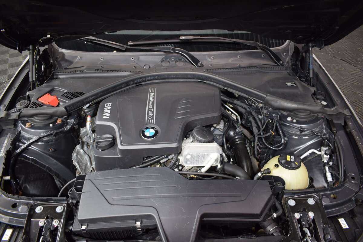 Б/У БМВ 3 серии 2012 года. Фото: #6