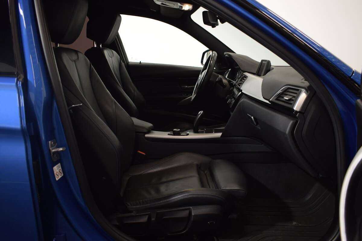 Б/У БМВ 3 серии 2018 года. Фото: #14