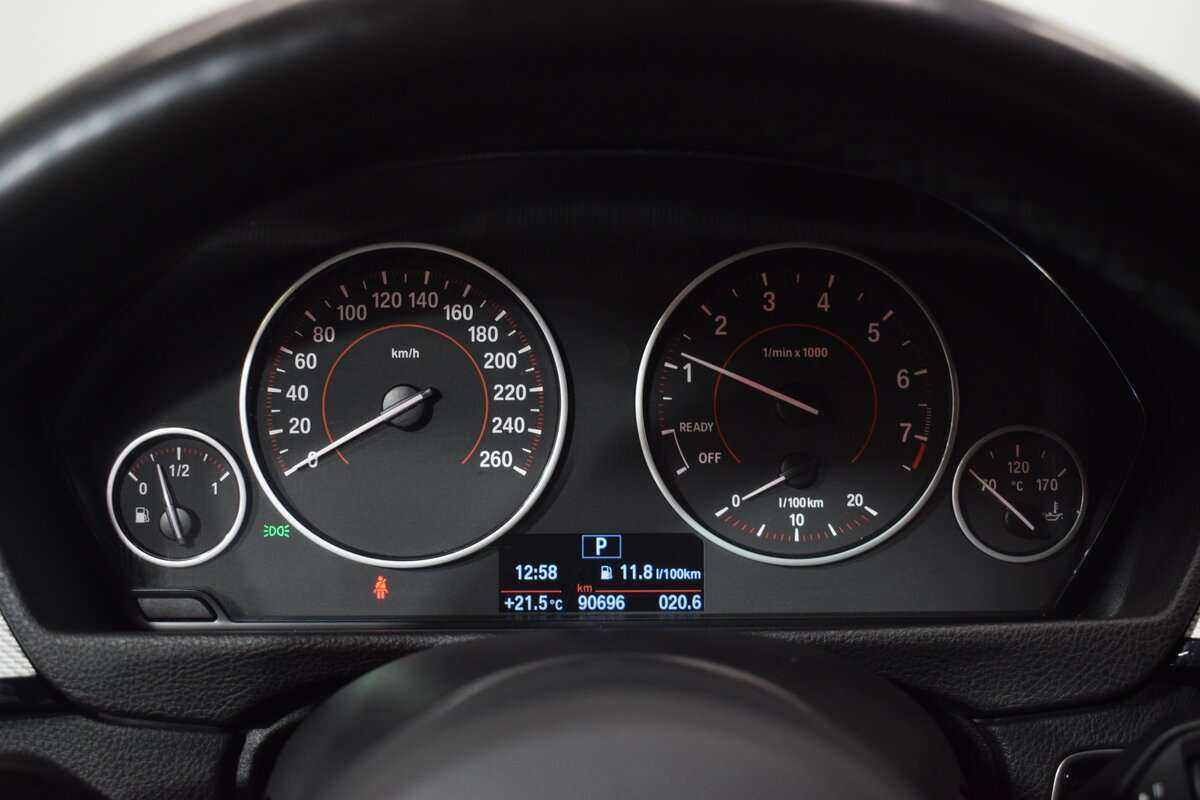 Б/У БМВ 3 серии 2018 года. Фото: #16