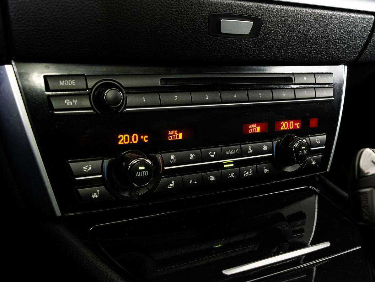 Б/У БМВ 5 серии 2012 года. Фото: #17