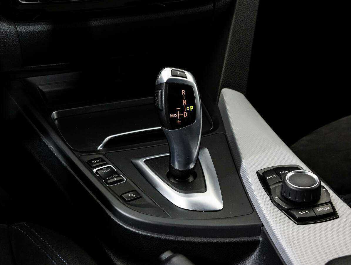 Б/У БМВ 3 серии 2017 года. Фото: #13