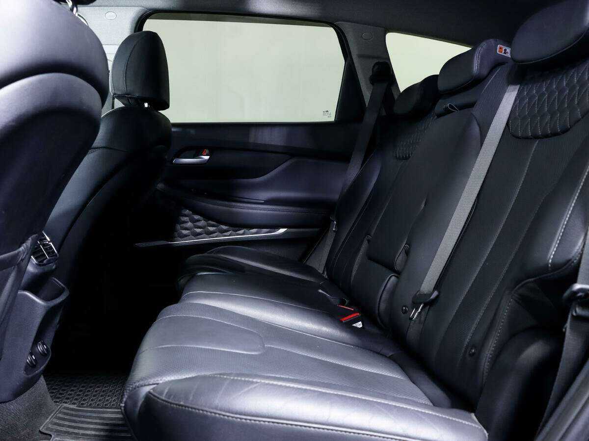 Б/У Хендай Санта Фе 2018 года. Фото: #10