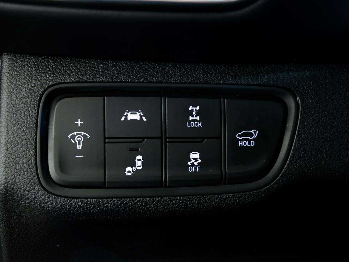 Б/У Хендай Санта Фе 2018 года. Фото: #12