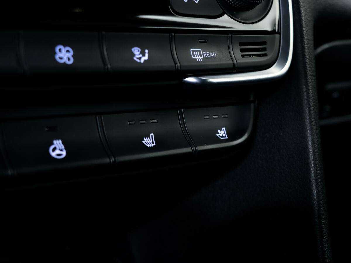 Б/У Хендай Санта Фе 2018 года. Фото: #17