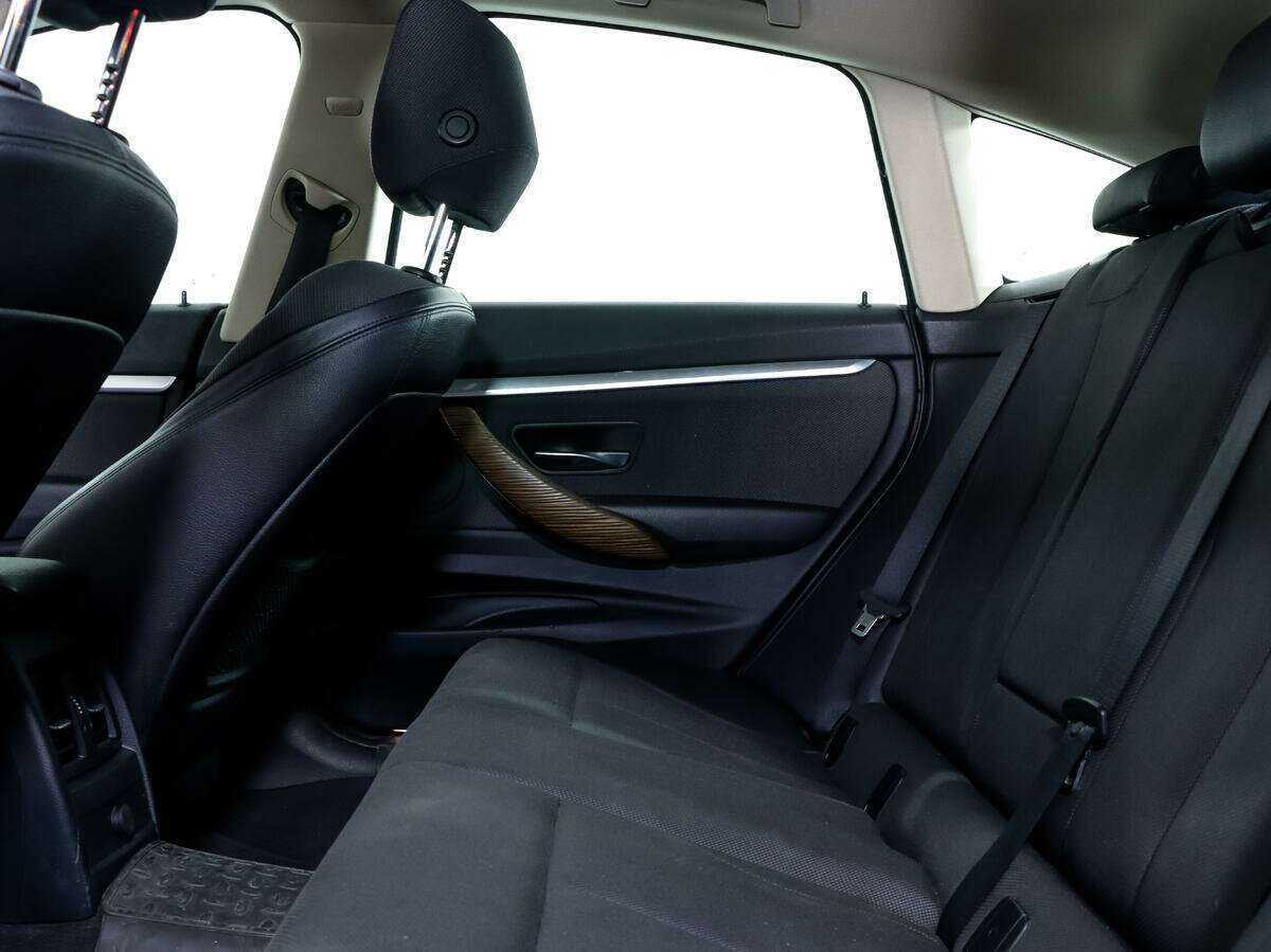 Б/У БМВ 3 серии 2014 года. Фото: #8