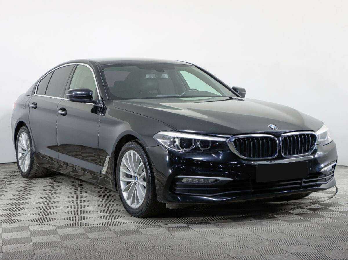 Б/У БМВ 5 серии 2017 года. Фото: #2