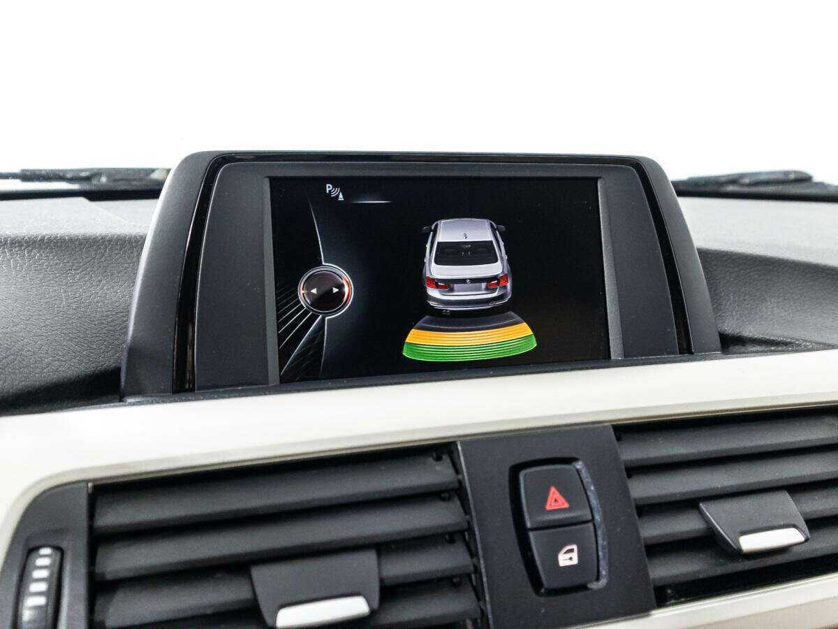 Б/У БМВ 3 серии 2014 года. Фото: #13