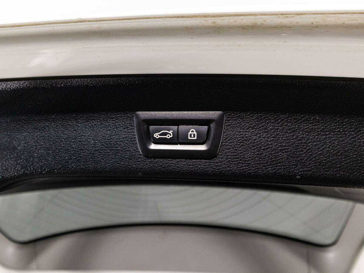 Б/У БМВ Икс3 2015 года. Фото: #15