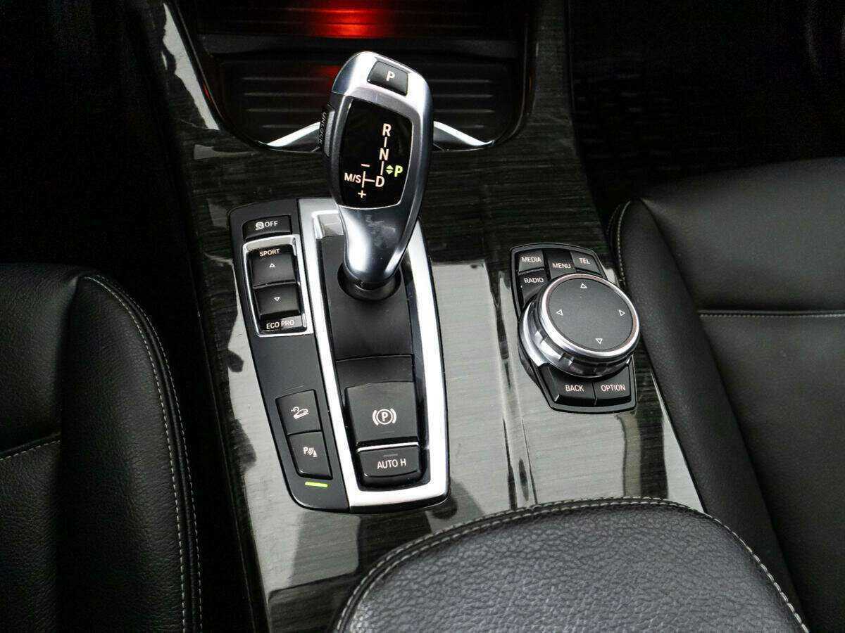 Б/У БМВ Икс3 2015 года. Фото: #21