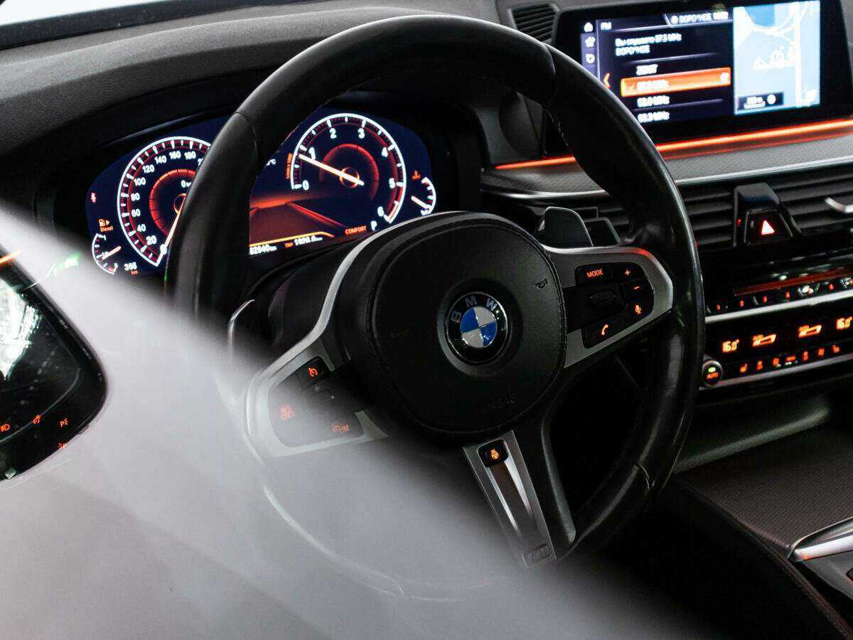 Б/У БМВ 5 серии 2018 года. Фото: #19