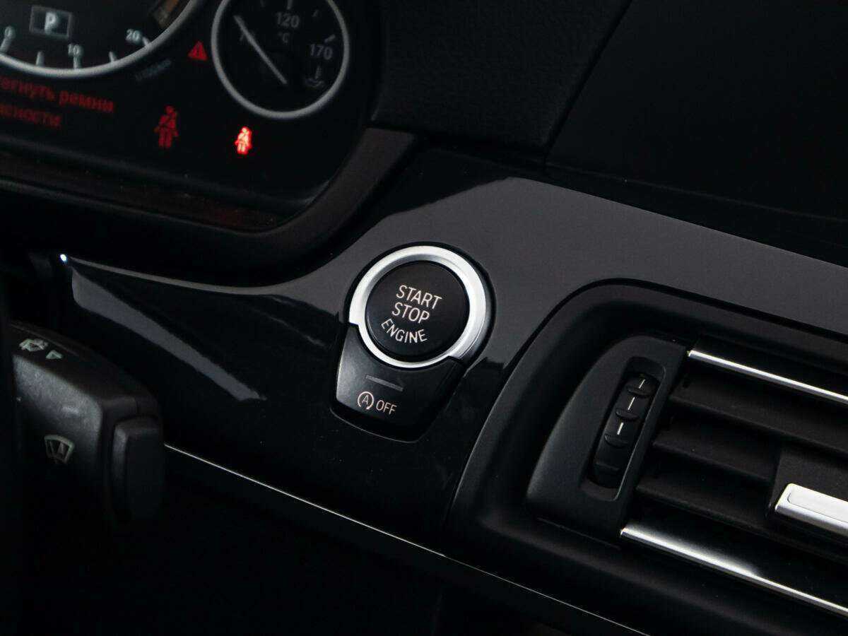 Б/У БМВ 5 серии 2012 года. Фото: #17