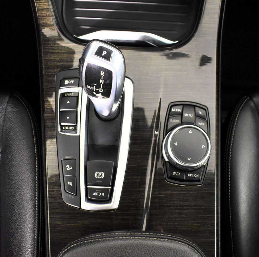 Б/У БМВ Икс3 2016 года. Фото: #16