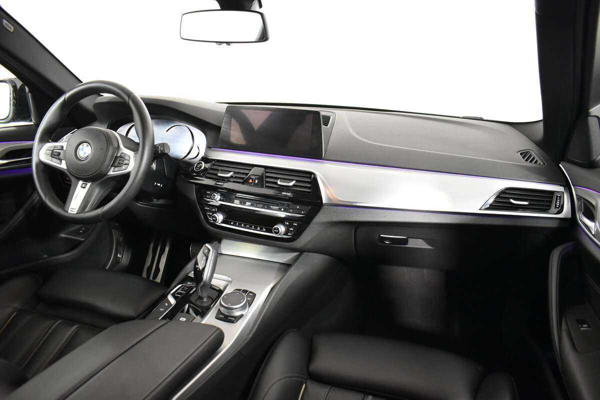 Б/У БМВ 5 серии 2018 года. Фото: #11