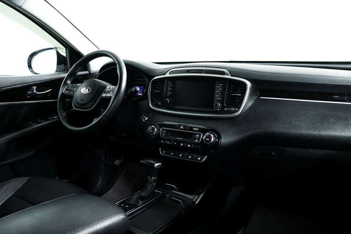 Б/У Киа Соренто 2018 года. Фото: #8