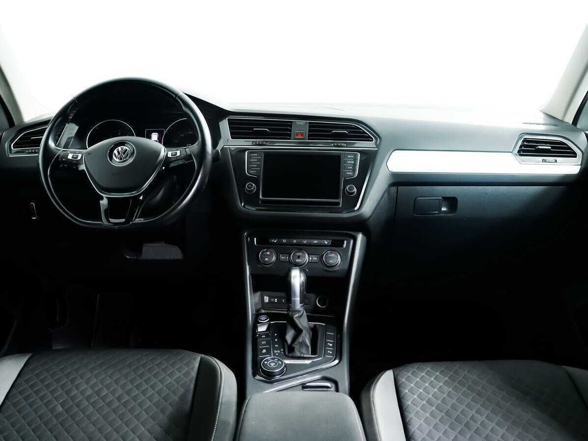 Б/У Фольксваген Тигуан 2017 года. Фото: #10