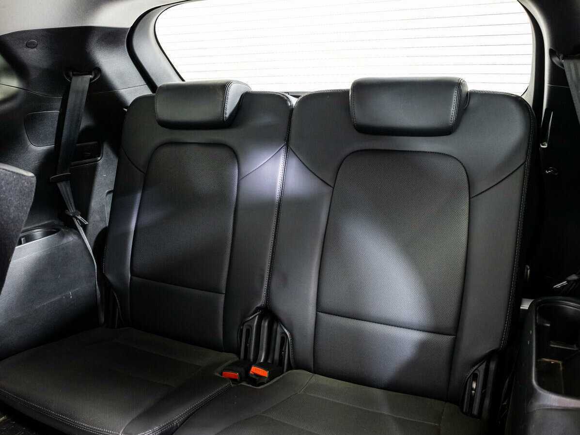 Б/У Хендай Санта Фе 2015 года. Фото: #17