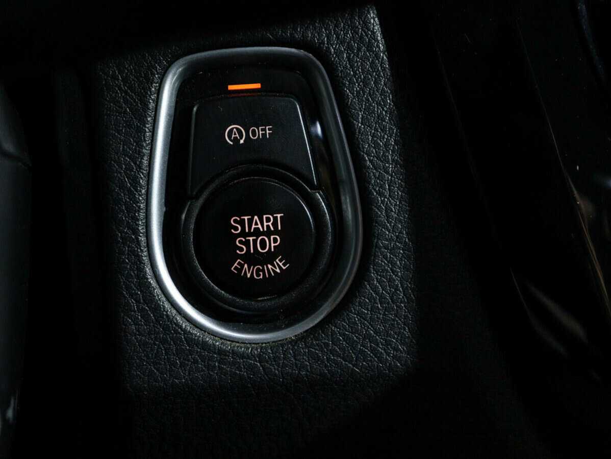 Б/У БМВ 3 серии 2013 года. Фото: #16