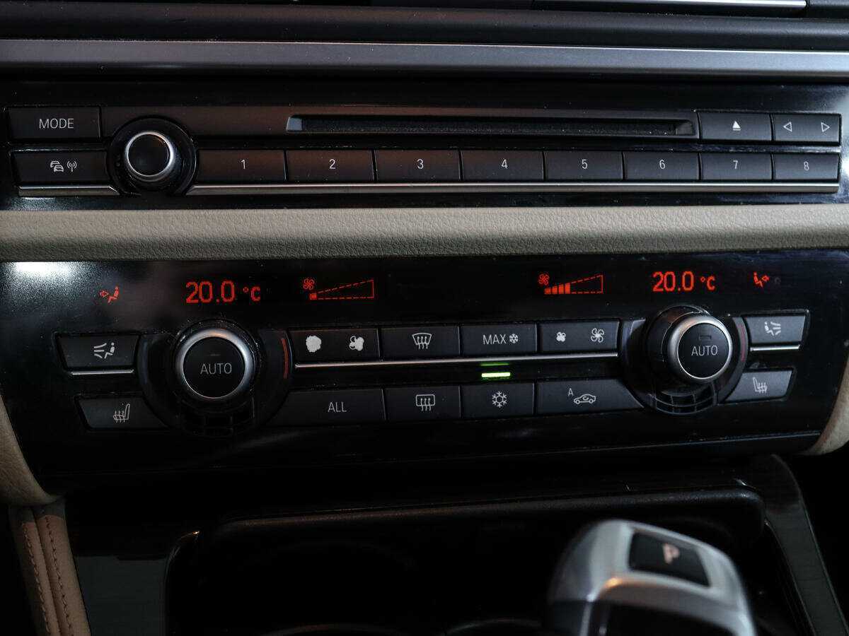 Б/У БМВ 5 серии 2012 года. Фото: #24