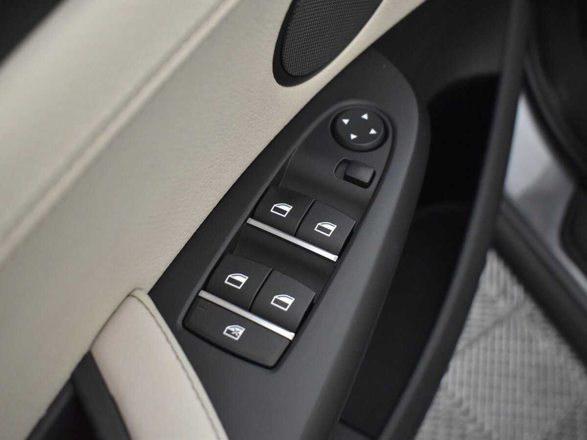 Б/У БМВ Икс3 2013 года. Фото: #7