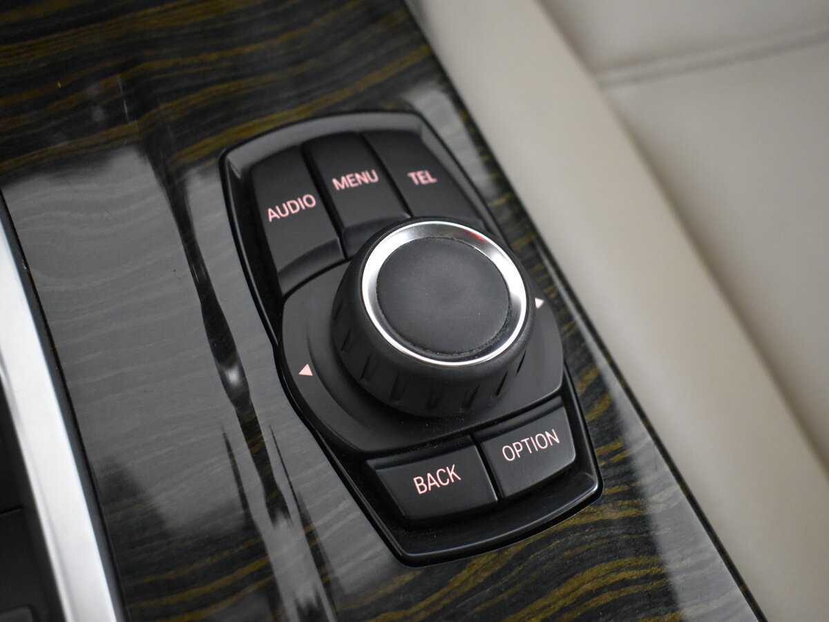 Б/У БМВ Икс3 2013 года. Фото: #17