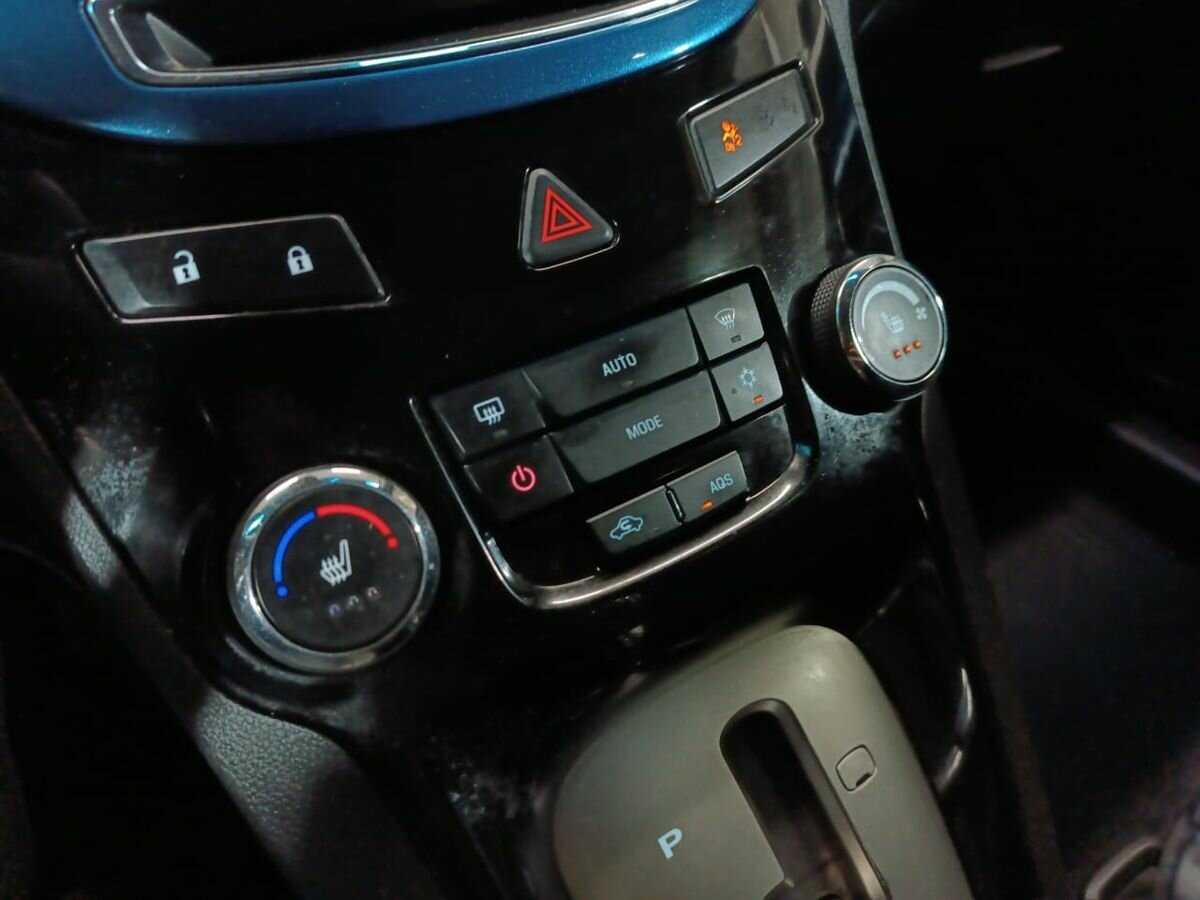 Б/У Шевроле Орландо 2012 года. Фото: #13