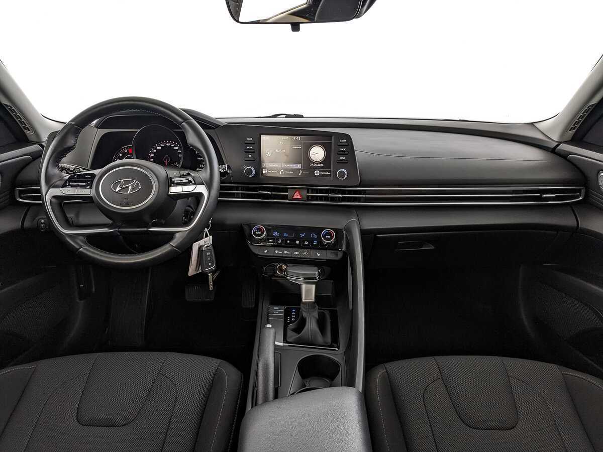 Б/У Хендай Елантра 2021 года. Фото: #9