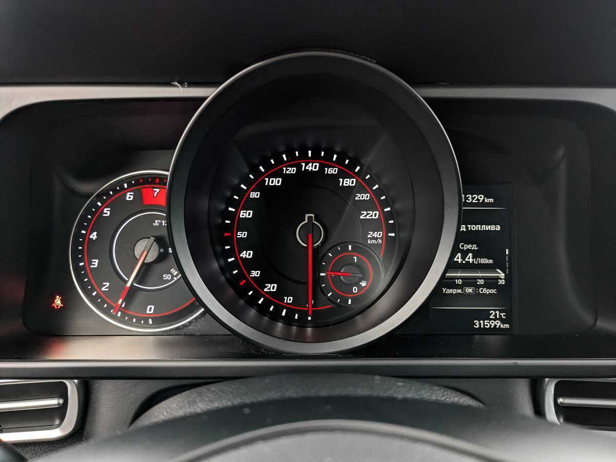 Б/У Хендай Елантра 2021 года. Фото: #11