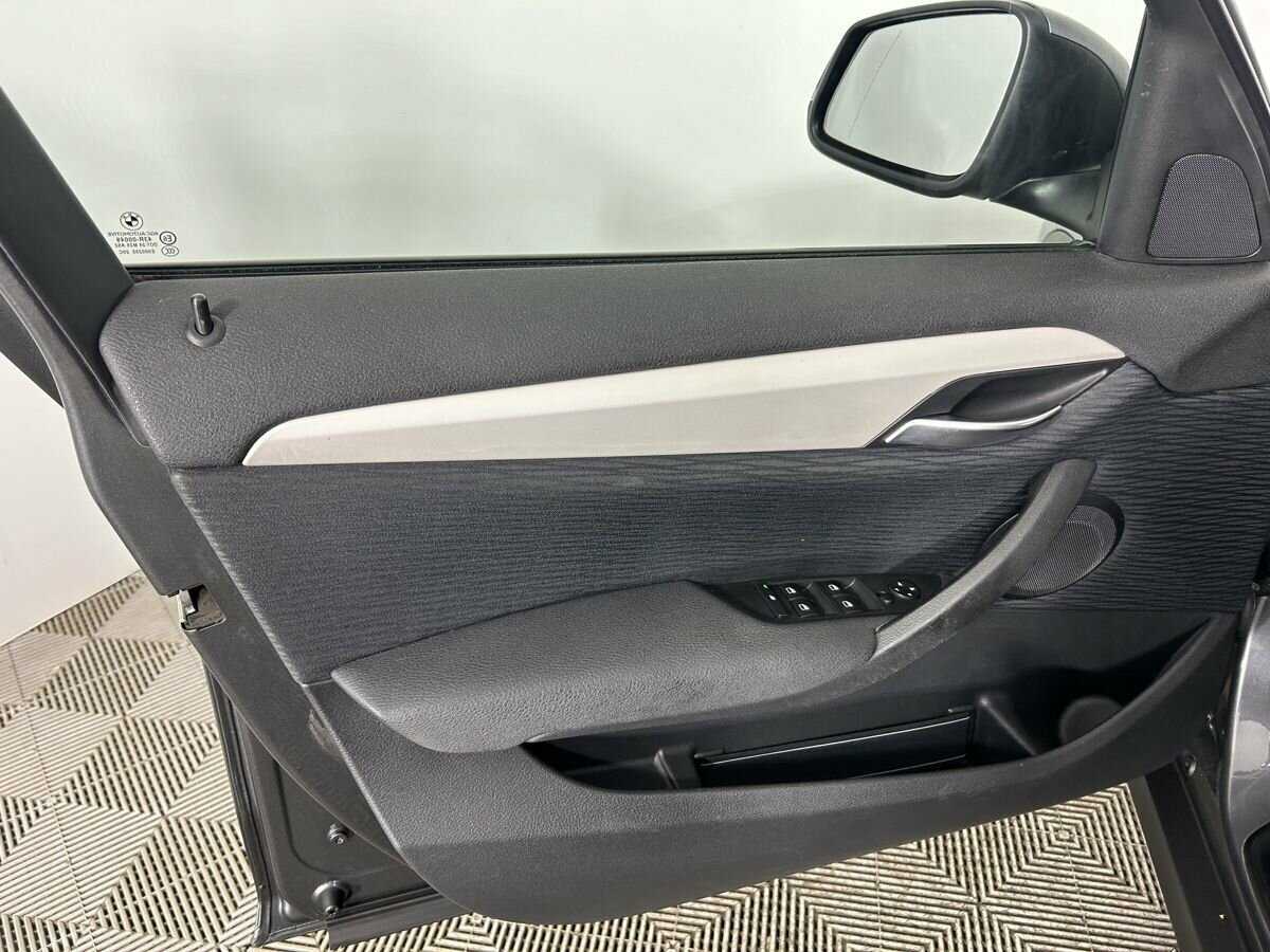 Б/У БМВ Икс1 2013 года. Фото: #6