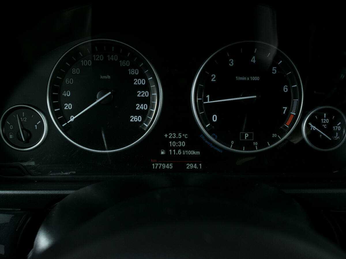 Б/У БМВ 5 серии 2013 года. Фото: #8