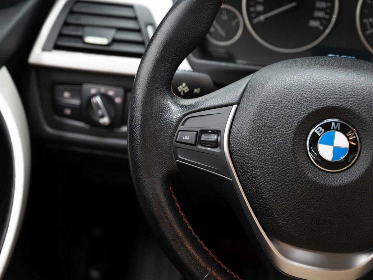 Б/У БМВ 3 серии 2014 года. Фото: #14