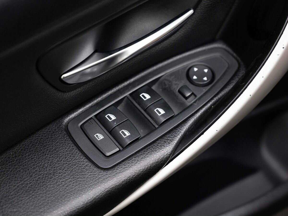 Б/У БМВ 3 серии 2014 года. Фото: #21