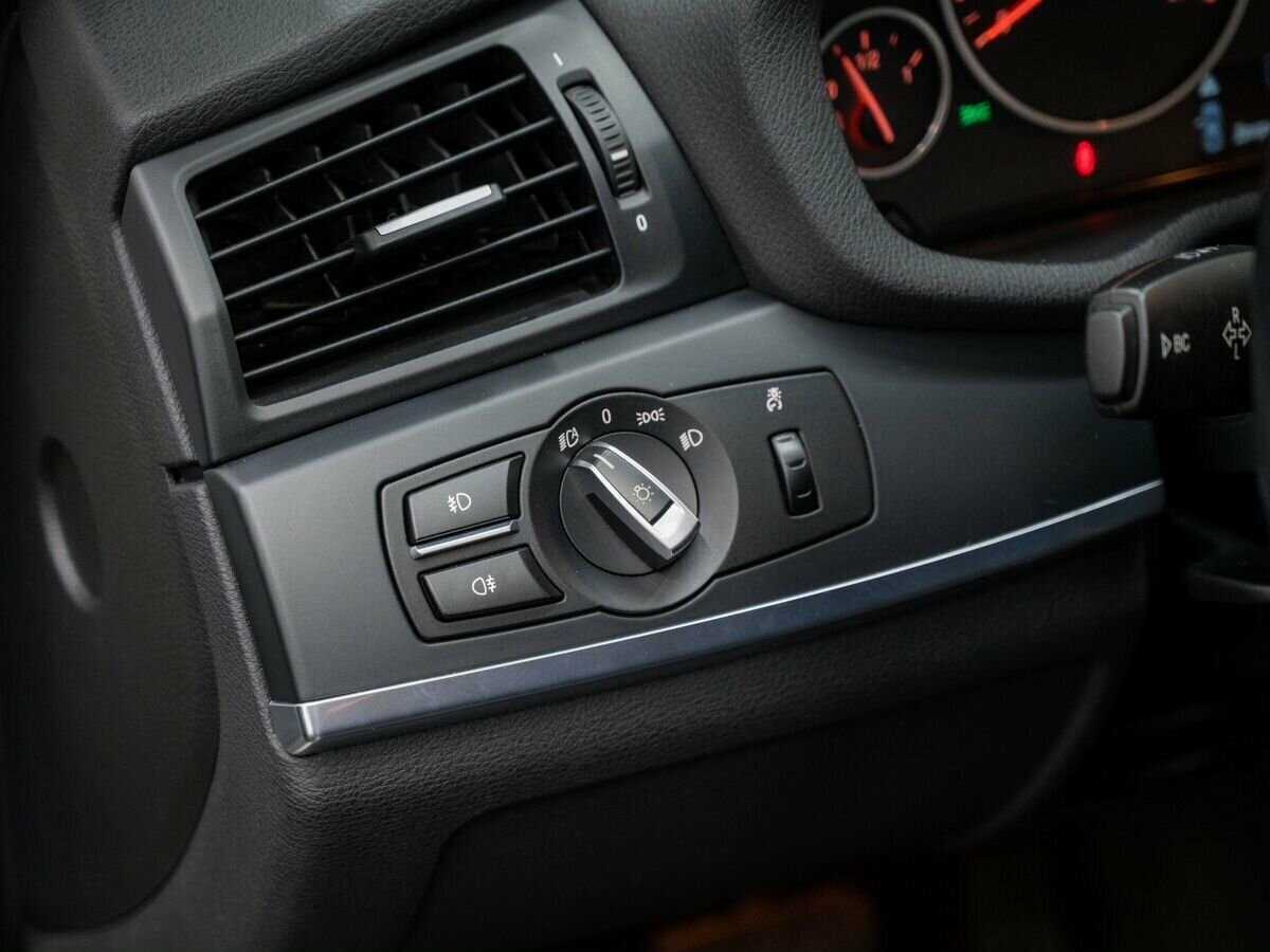 Б/У БМВ Икс3 2013 года. Фото: #17