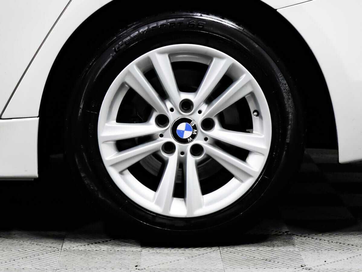 Б/У БМВ 3 серии 2018 года. Фото: #13