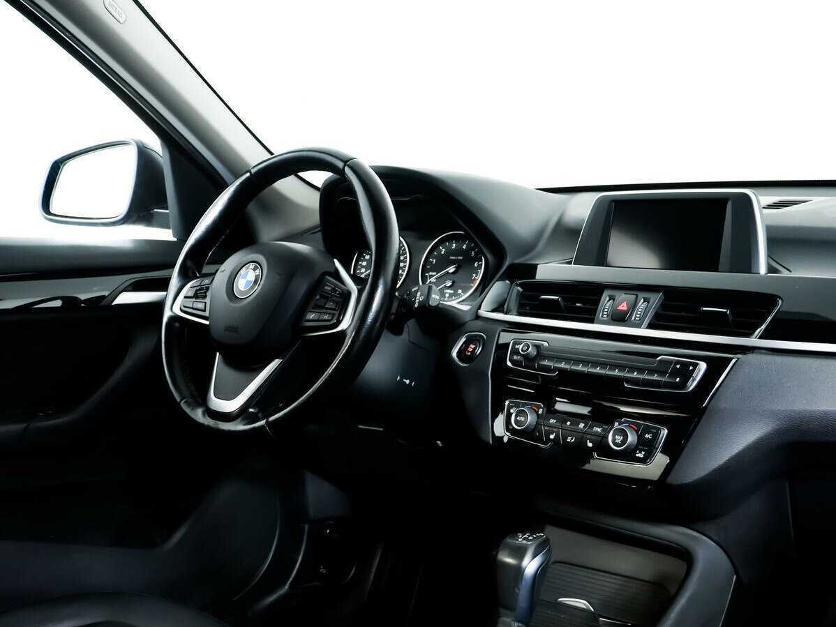 Б/У БМВ Икс1 2017 года. Фото: #8