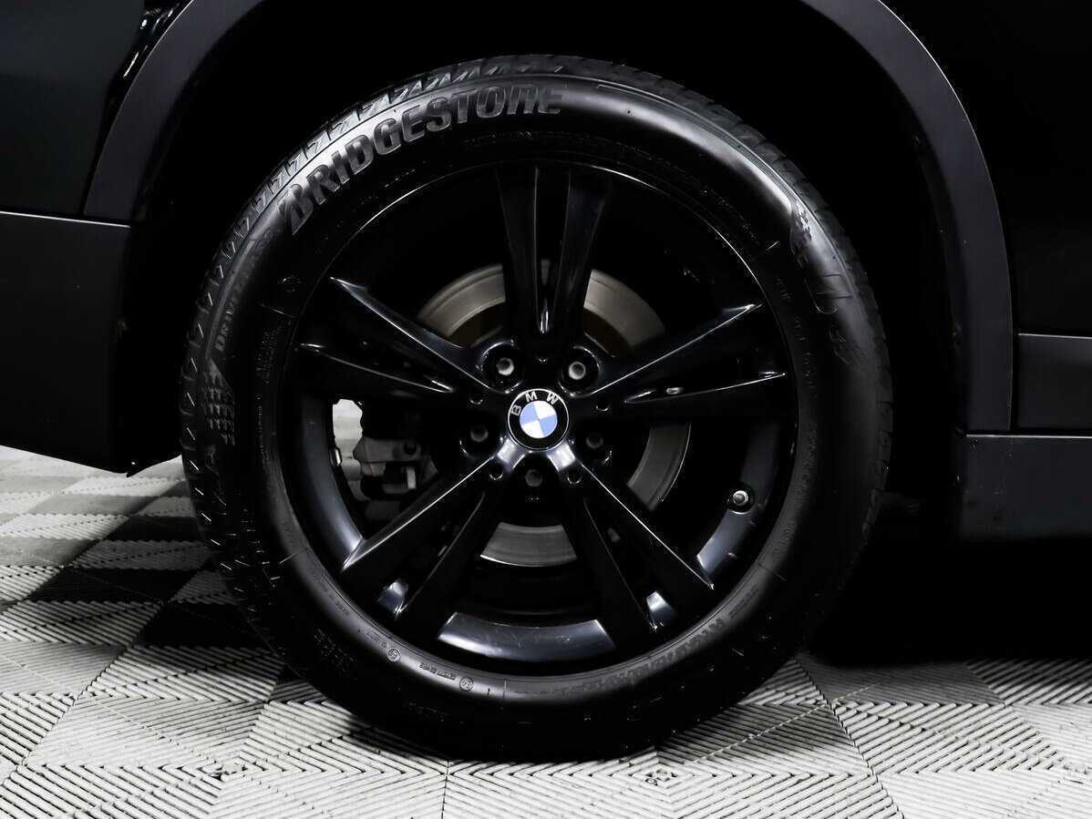 Б/У БМВ Икс1 2017 года. Фото: #13