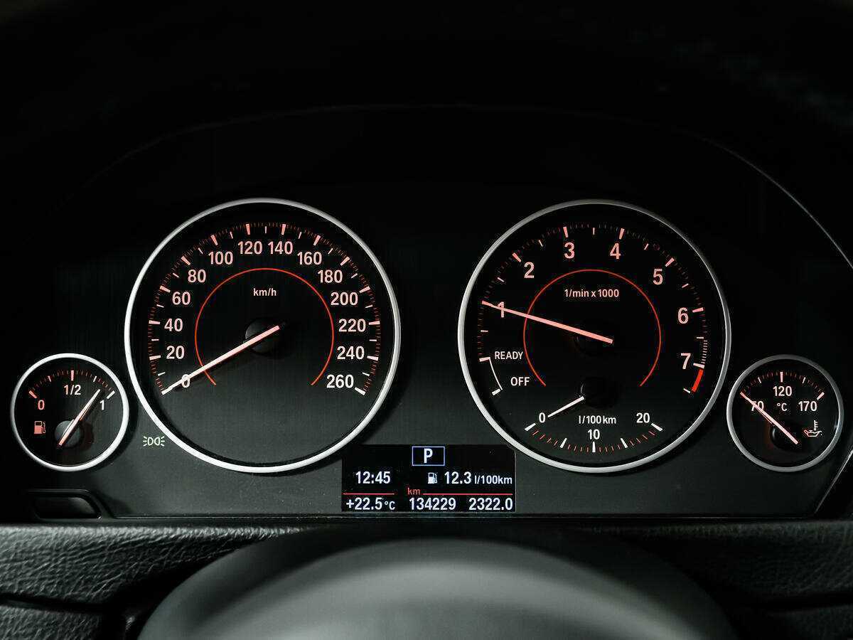 Б/У БМВ 3 серии 2018 года. Фото: #9