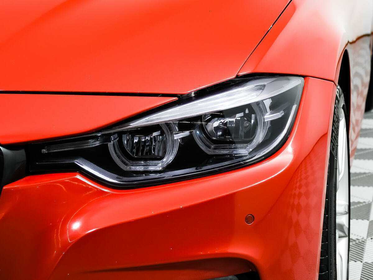 Б/У БМВ 3 серии 2018 года. Фото: #14