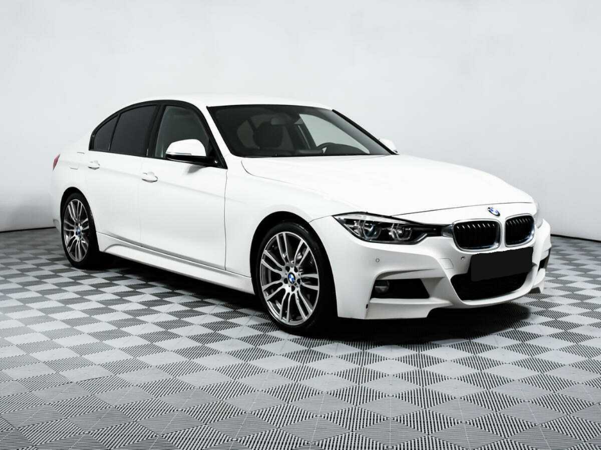 Б/У БМВ 3 серии 2018 года. Фото: #2
