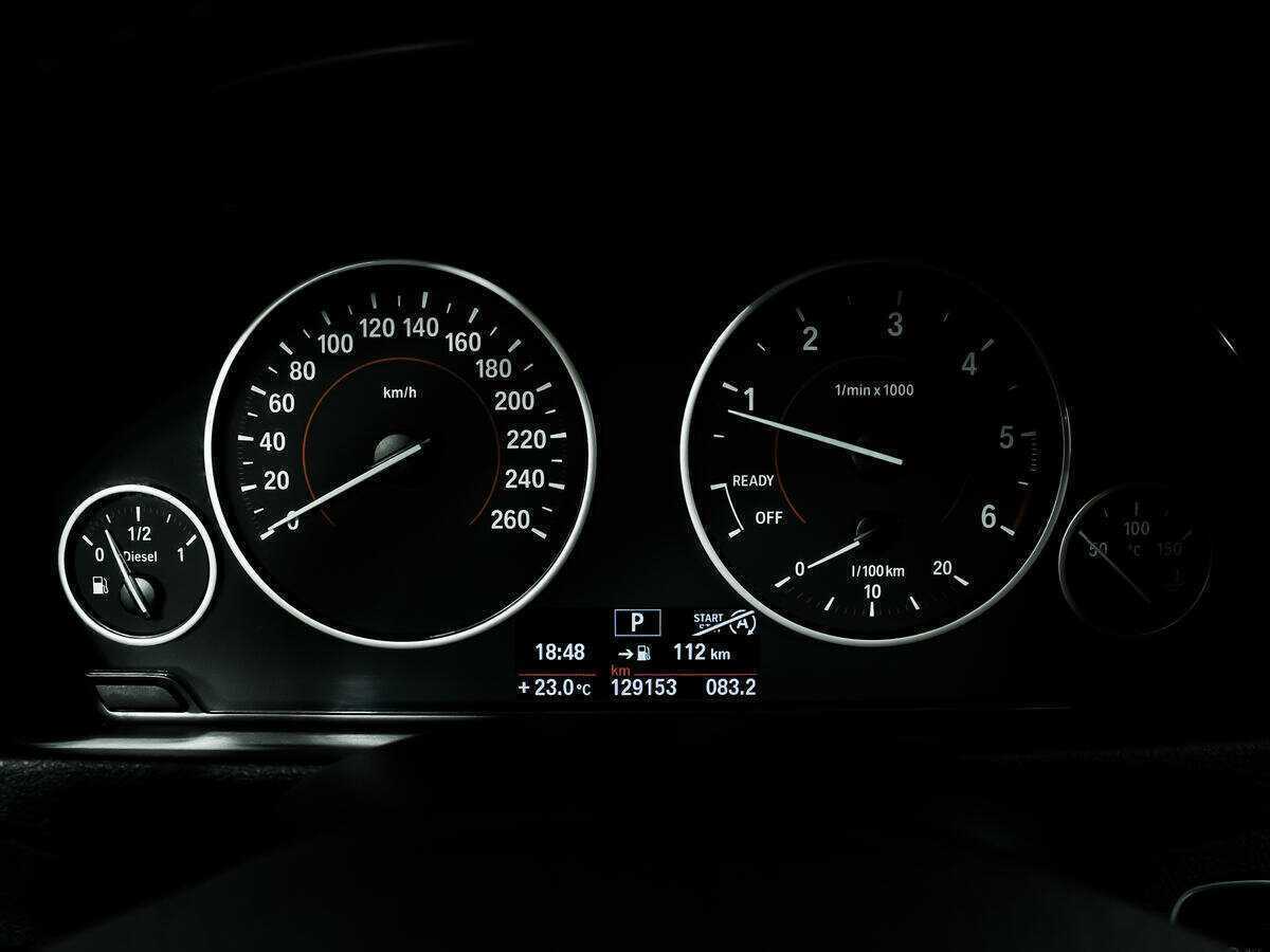 Б/У БМВ 3 серии 2014 года. Фото: #9