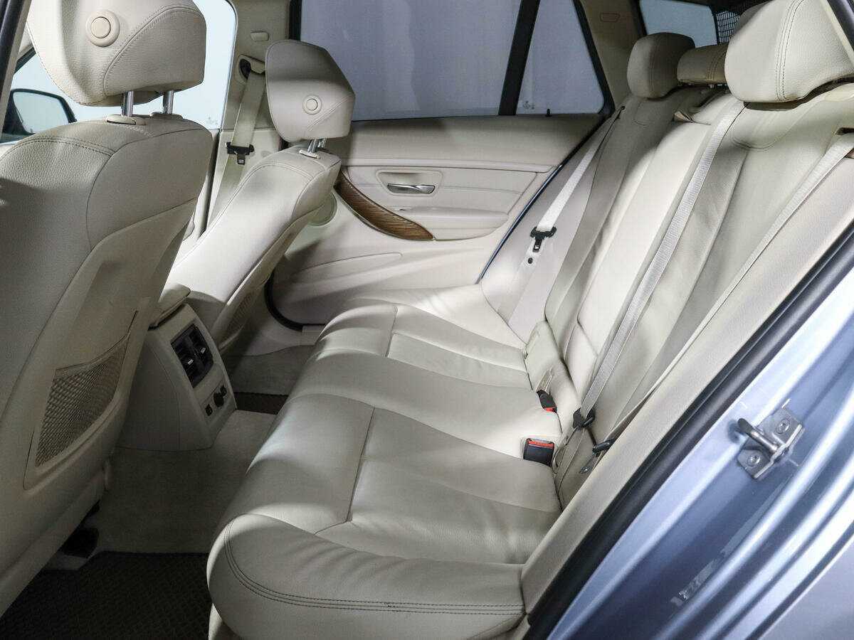 Б/У БМВ 3 серии 2013 года. Фото: #9