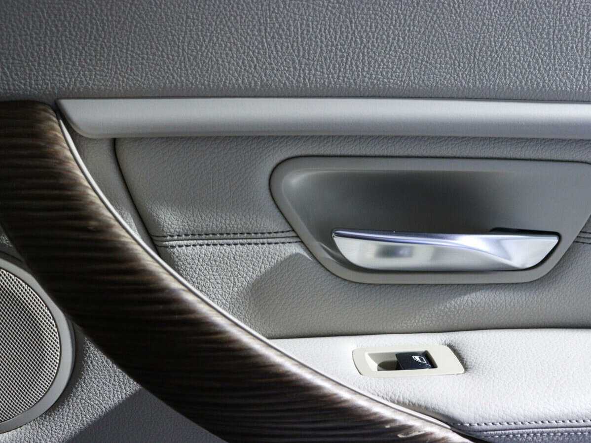 Б/У БМВ 3 серии 2013 года. Фото: #17