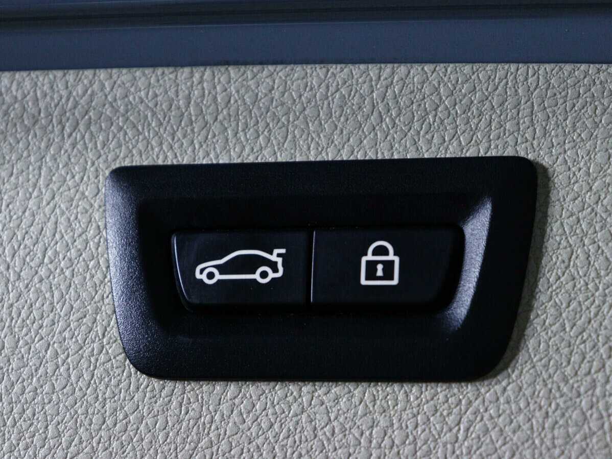 Б/У БМВ 3 серии 2013 года. Фото: #18