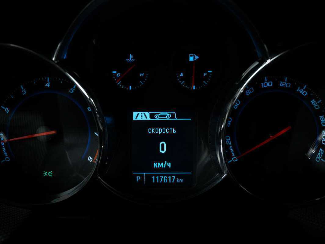 Б/У Шевроле Круз 2014 года. Фото: #9