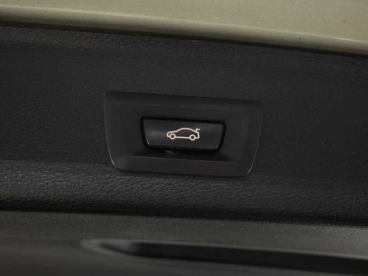 Б/У БМВ Икс3 2014 года. Фото: #28