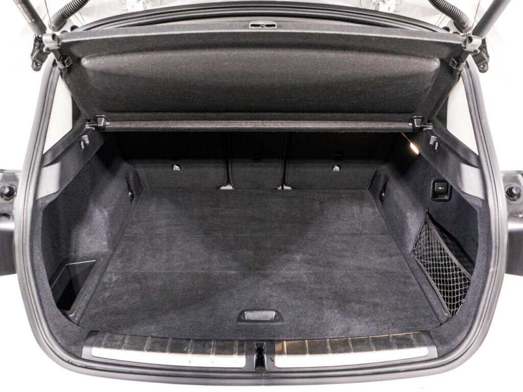 Б/У БМВ Икс1 2018 года. Фото: #14