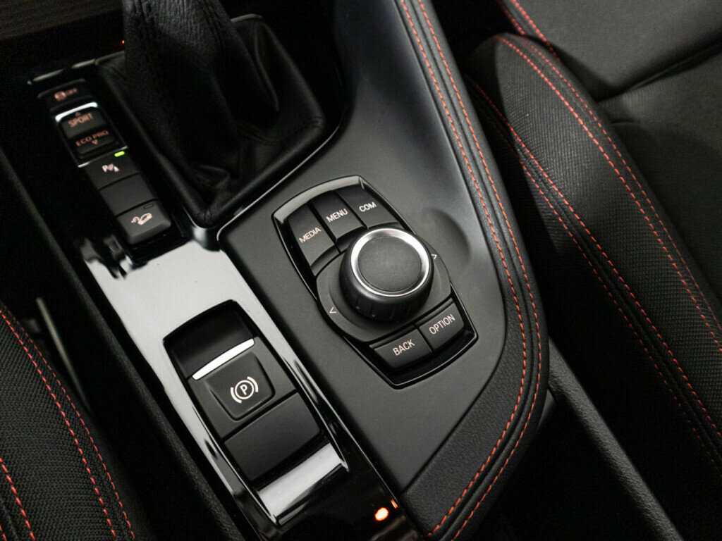 Б/У БМВ Икс1 2018 года. Фото: #17