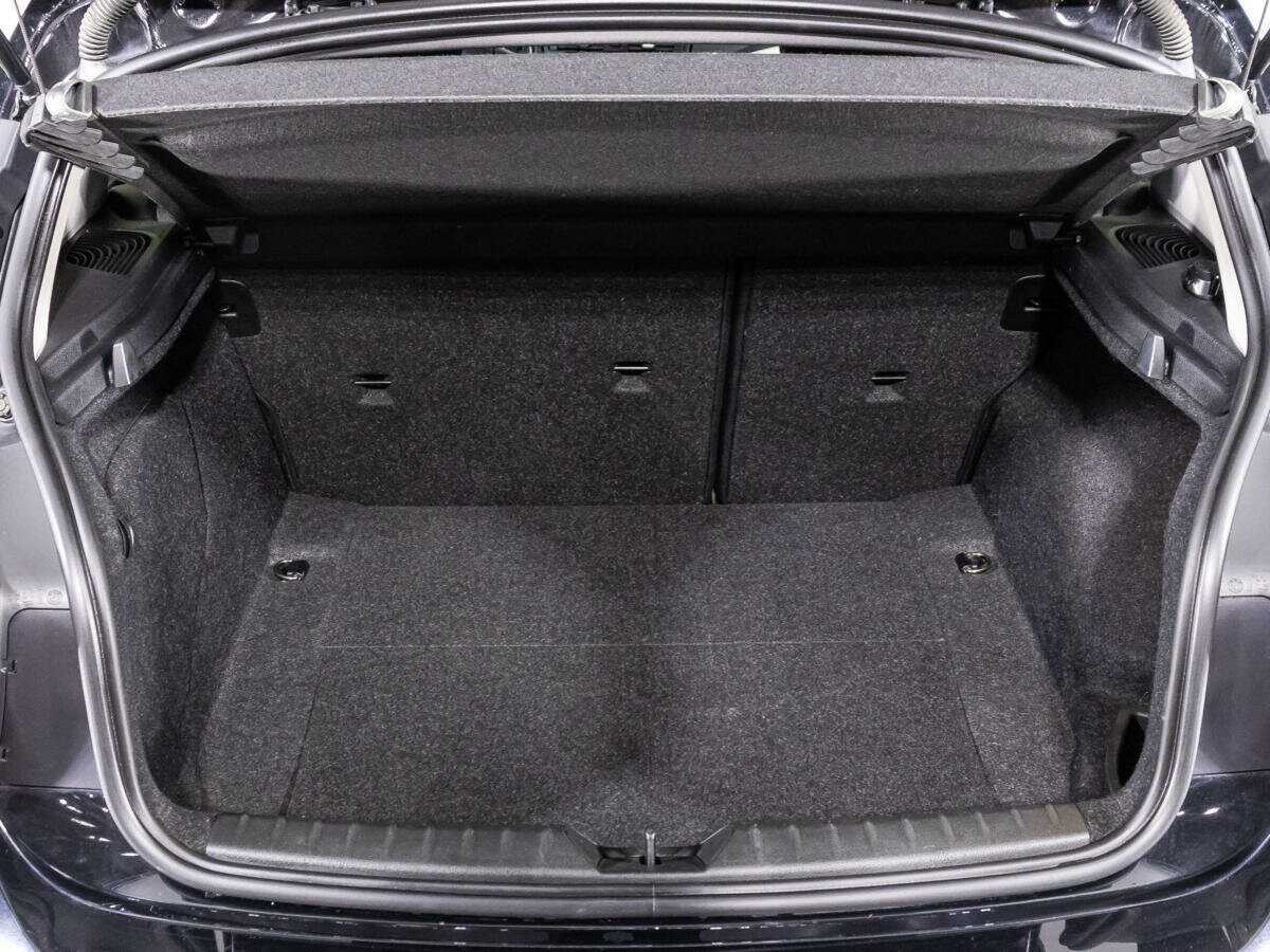 Б/У БМВ 1 серии 2012 года. Фото: #14