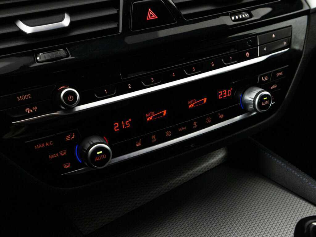 Б/У БМВ 5 серии 2018 года. Фото: #17