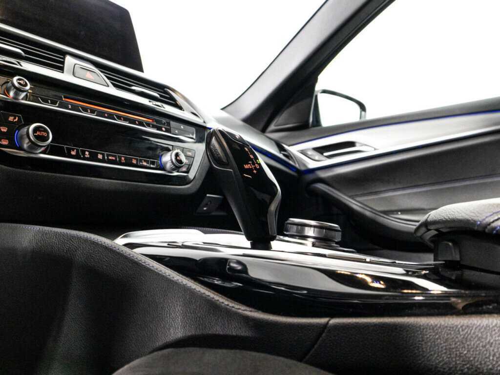 Б/У БМВ 5 серии 2018 года. Фото: #19