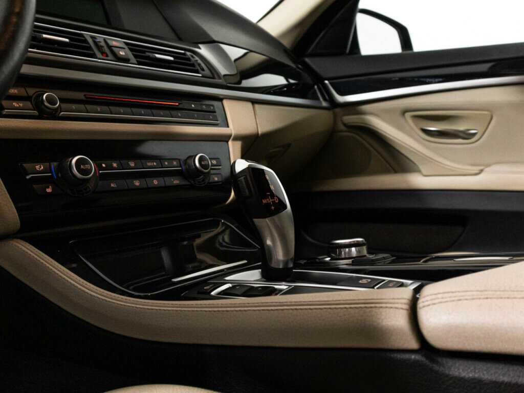 Б/У БМВ 5 серии 2012 года. Фото: #16